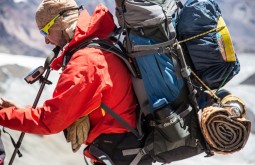 ACONCAGUA - Maximo a 5700m com a sua mochila Deuter - Foto Gabriel Tarso