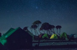 KILI - O acampamento Shira à noite 1 - Foto Gabriel Tarso