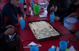 ACONCAGUA - Pizza para almoço a 4300m! 2 - Foto Gabriel Tarso