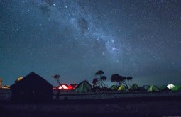 KILI - O acampamento Shira à noite - Foto Gabriel Tarso
